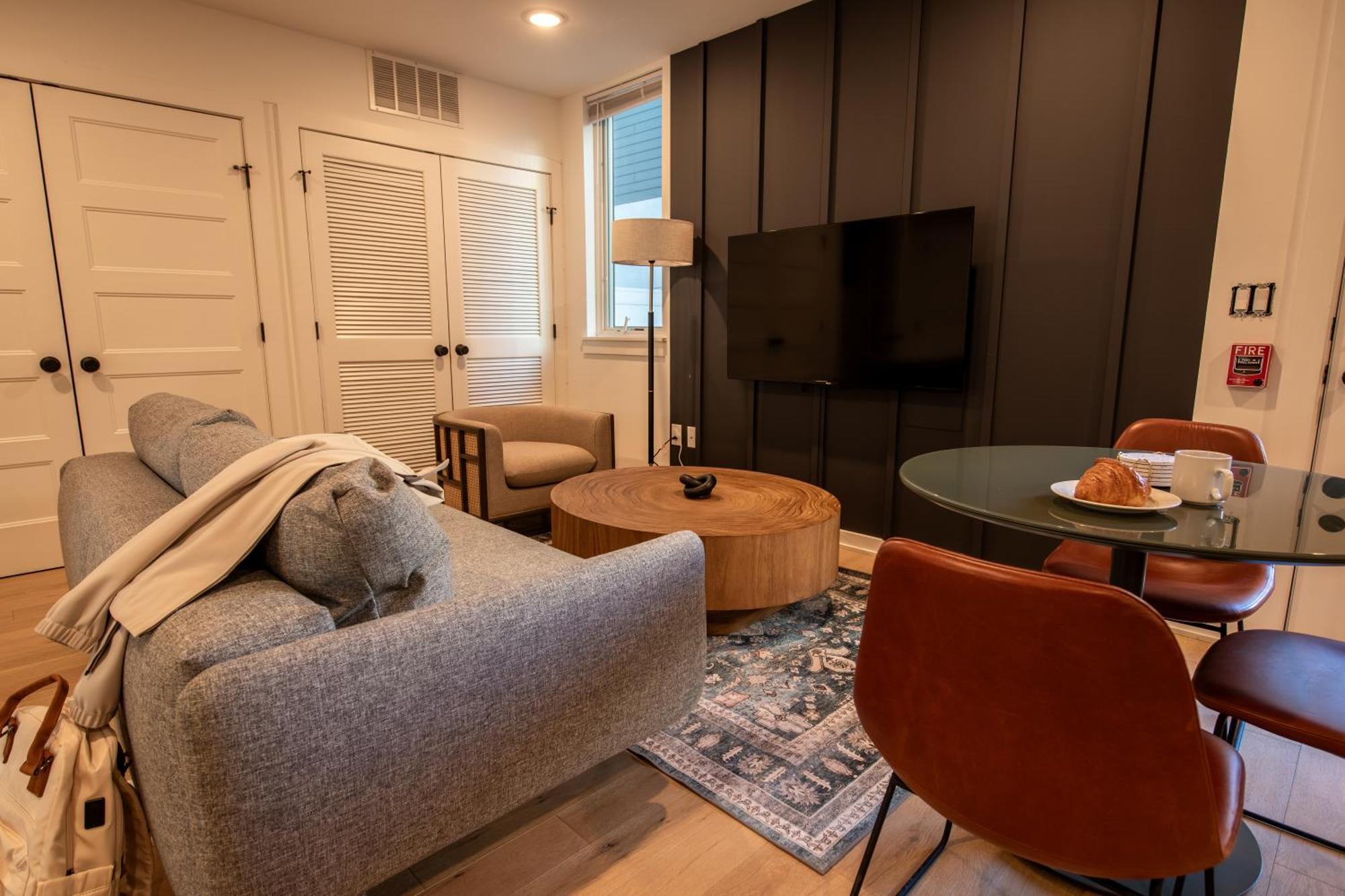 Sosuite At The Jefferson * Philadelphia